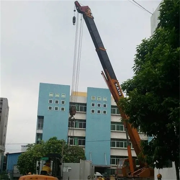 迁西为什么要选择专业的吊车出租
